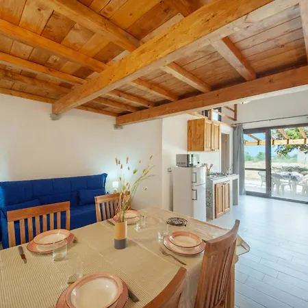 Appartement Loft In With Pool 24h 1500 Meters From The Sea Badesi